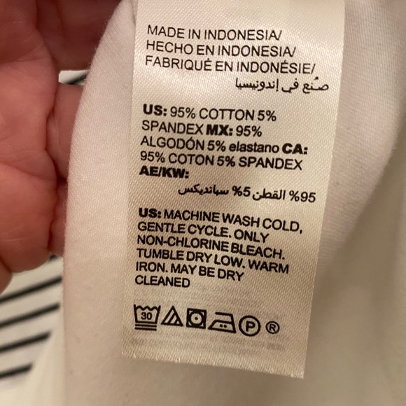 Chico’s Block Design Tee Shirt - Picture 3 of 4